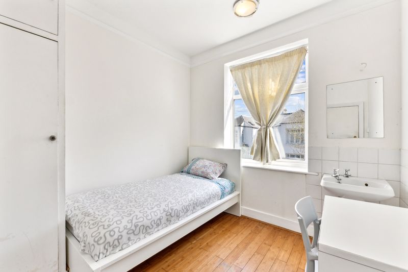 IVY GATE- click for photo gallery